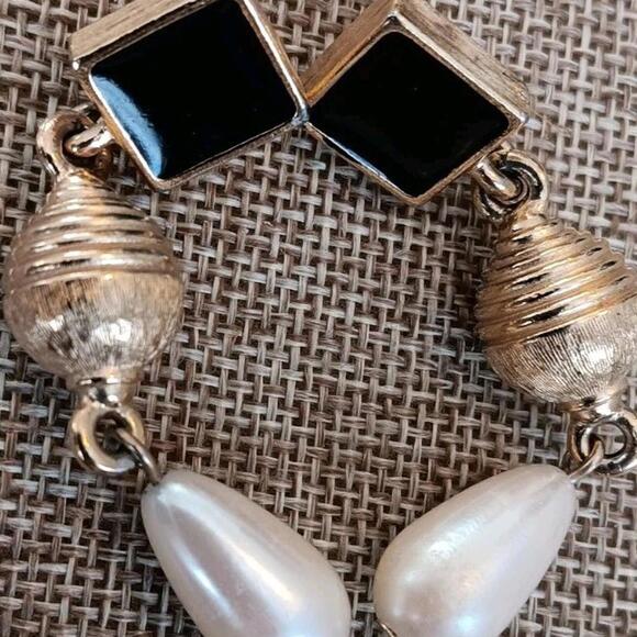 Vintage Richelieu Black enamel & Faux Pearl Dangle earrings,2.5" - Picture 7 of 9